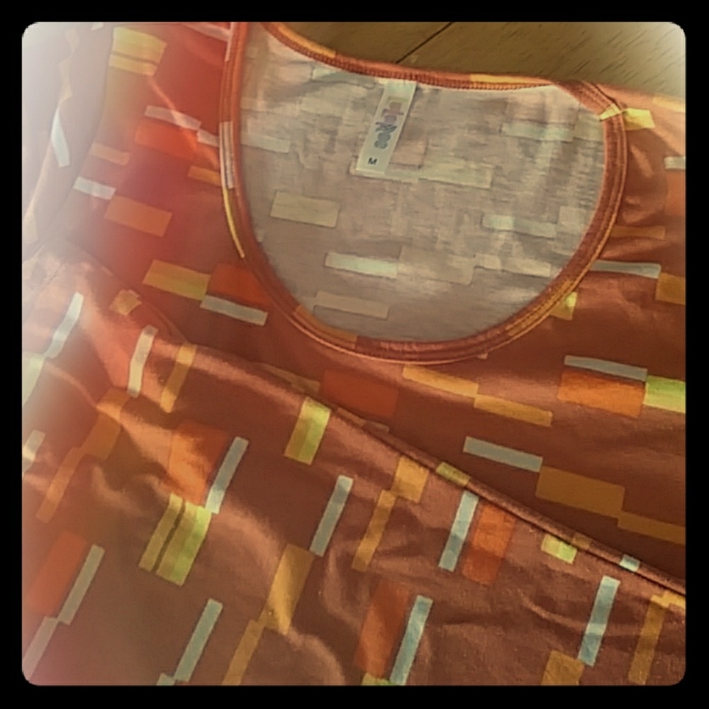 Medium Classic Tee Lularoe